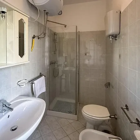 1 Bedroom Cozy In *