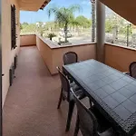 1 Bedroom Cozy In Lägenhet